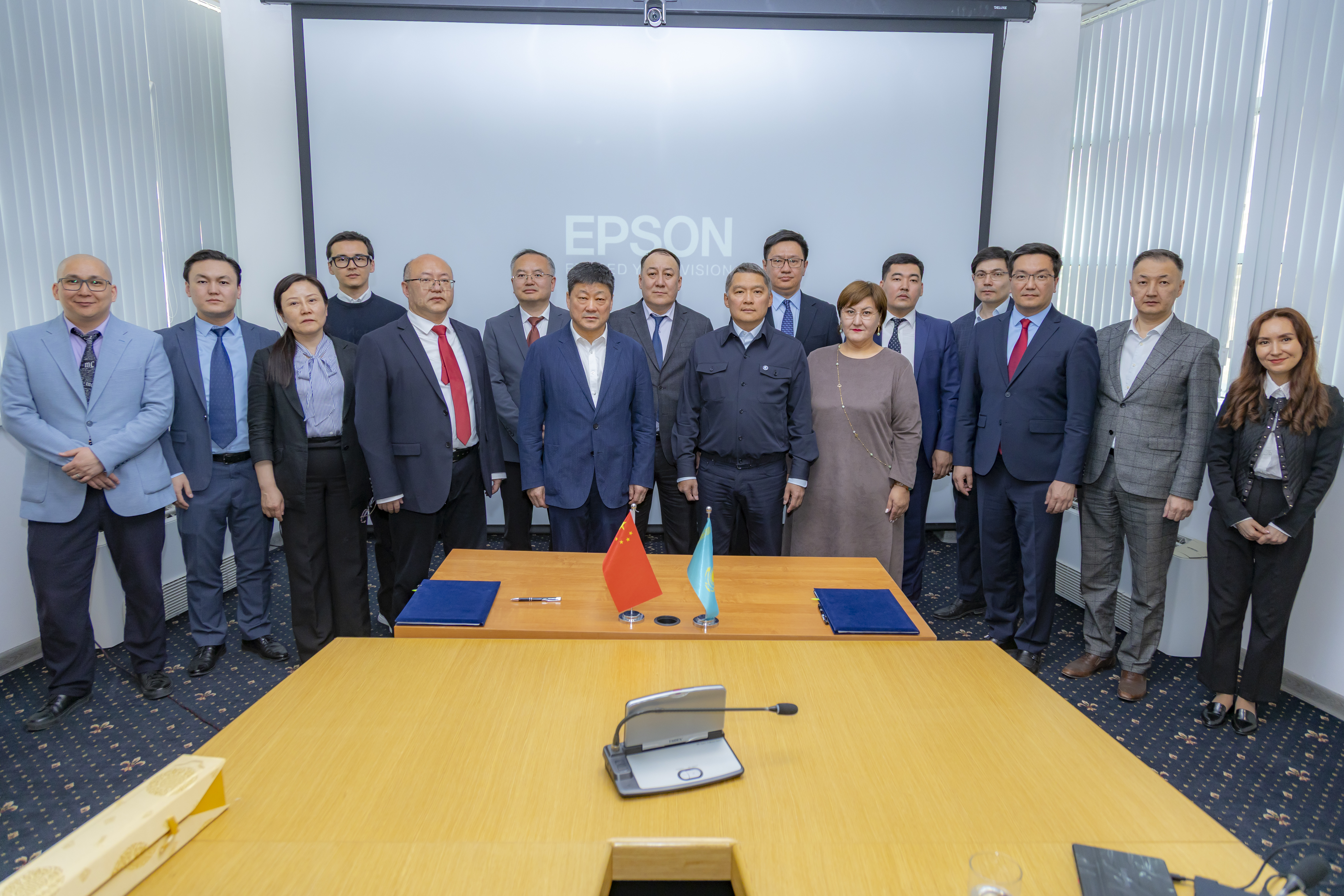 Дороги, ИИ и стандарты: о чем договорились Казахстан и Китай